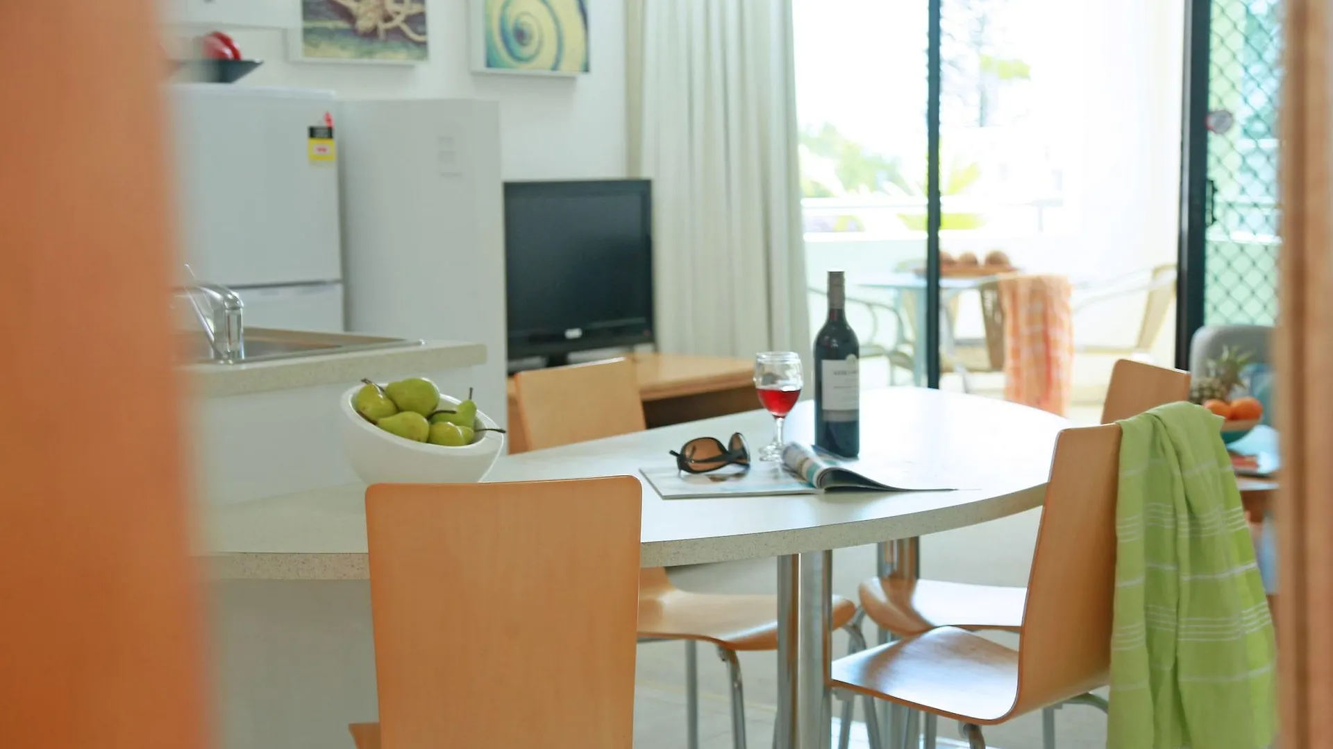 Beach Club Resort Mooloolaba 4*,  Australia